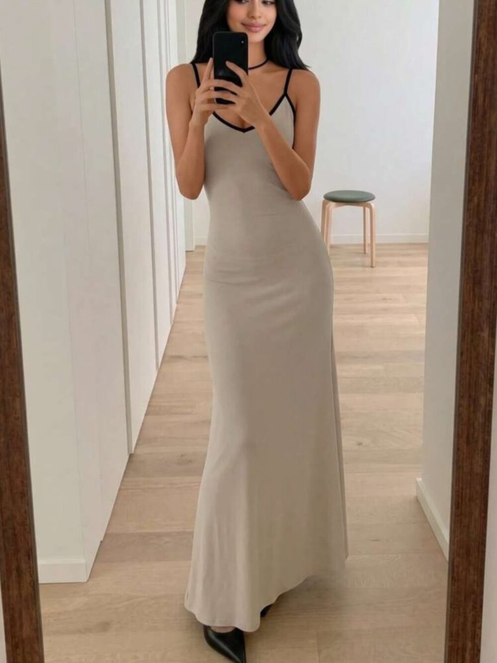 Women's casual solid-color maxi dress with spaghetti straps, elegant beige NEW